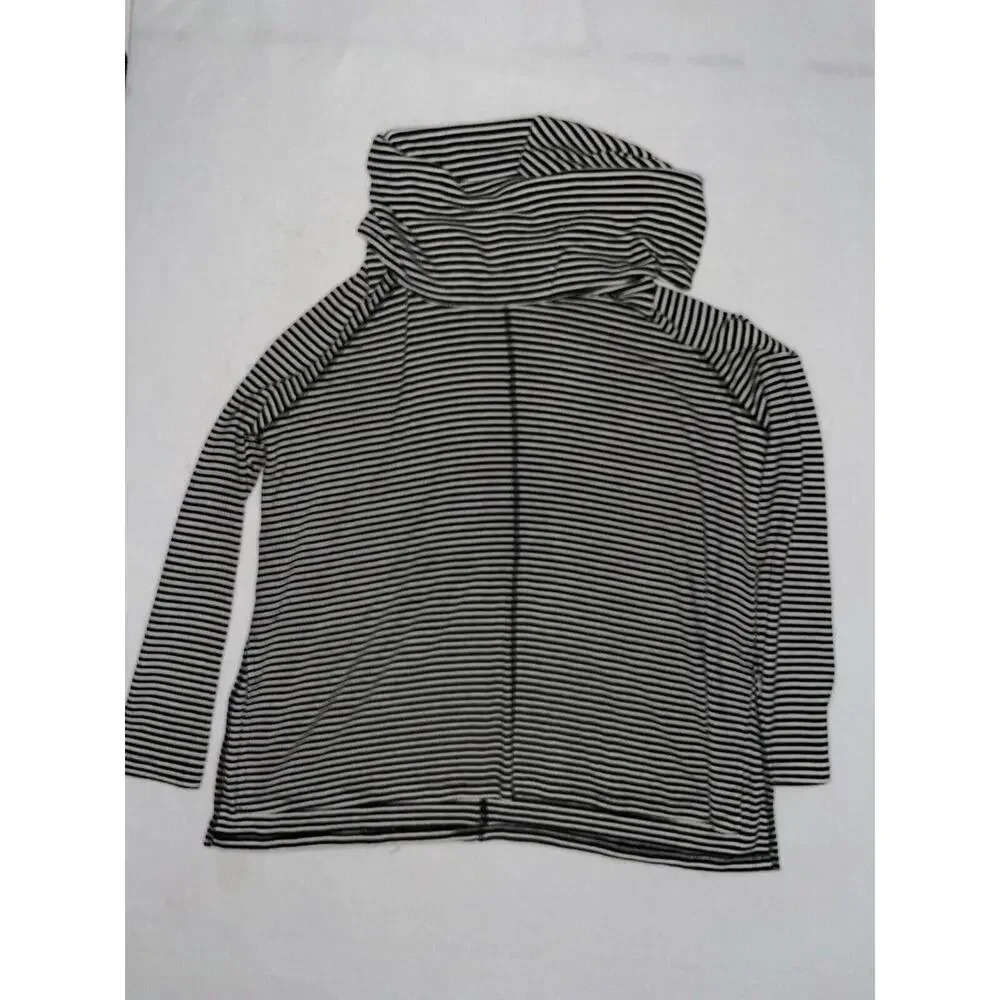 Jack By Bb Dakota Top‎ Womens Size Small Black White Striped Cowl Neck Shirt